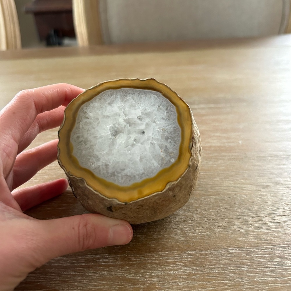 Geode Stone - Picture 2 of 5
